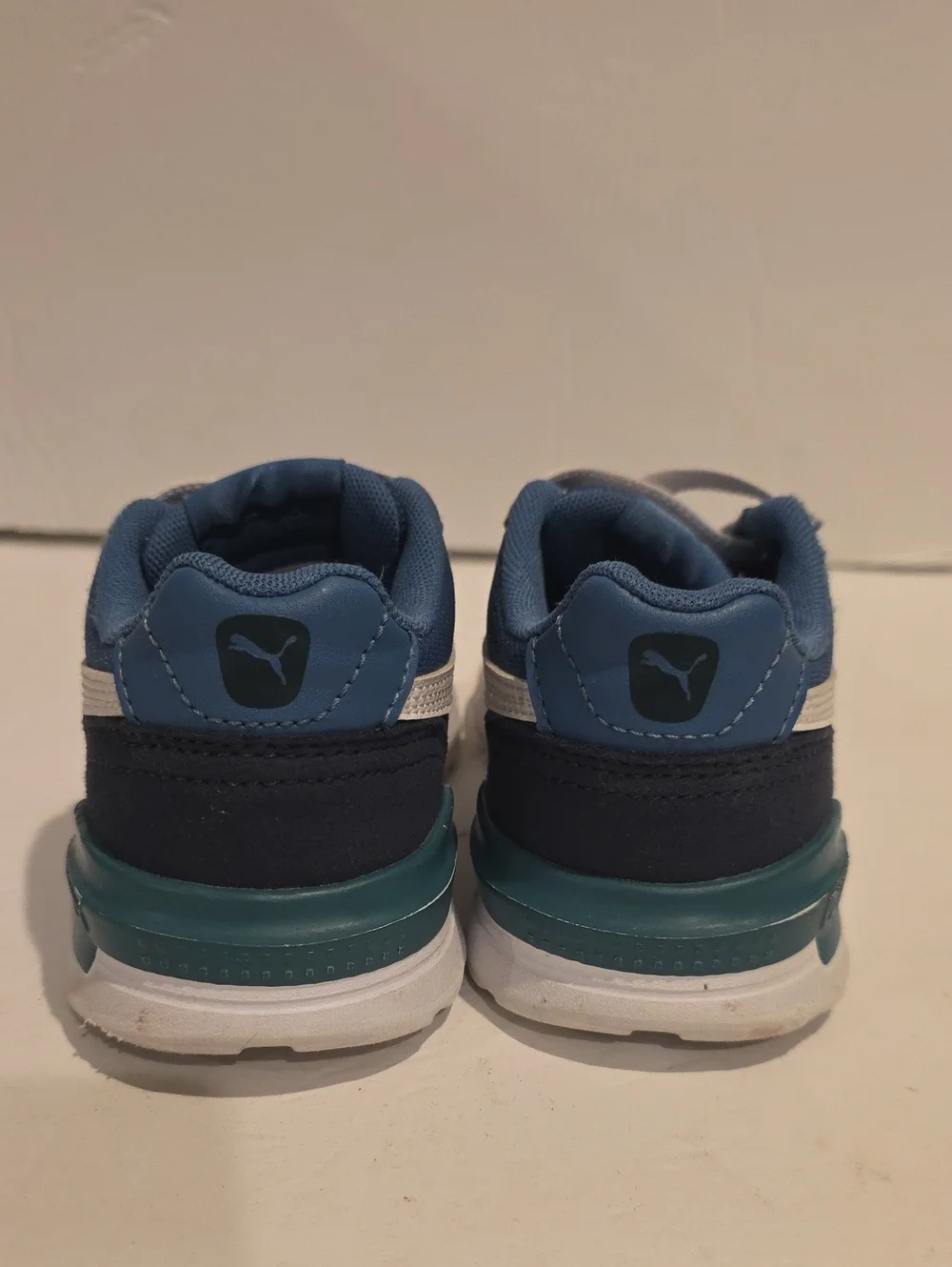 Boys PUMA Graviton Sneakers Size 11 US Blue New Without Box $55 MSRP 79.99